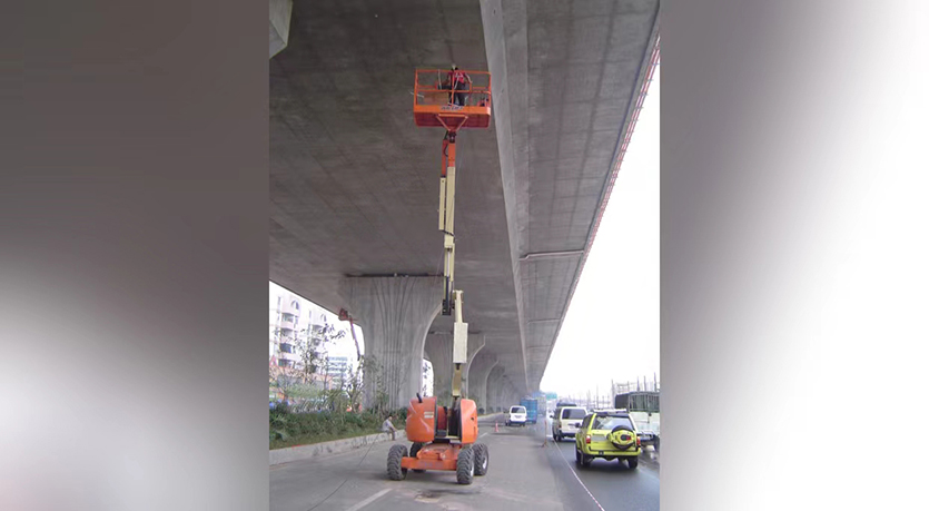 升降機安裝橋梁排水管