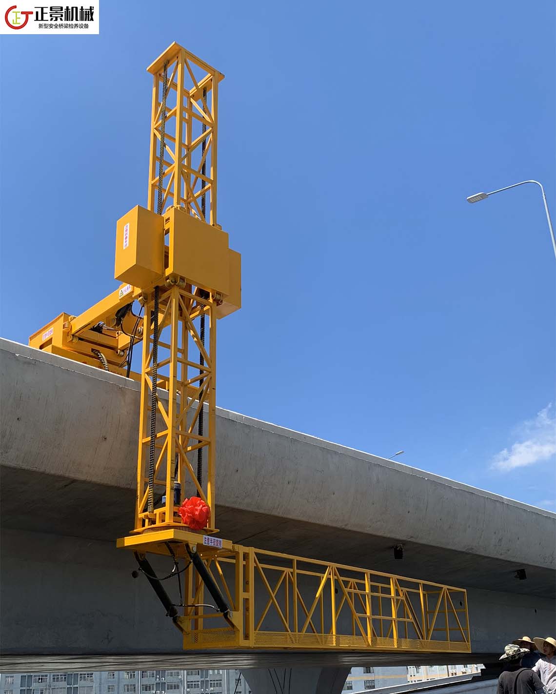 橋梁排水管安裝車