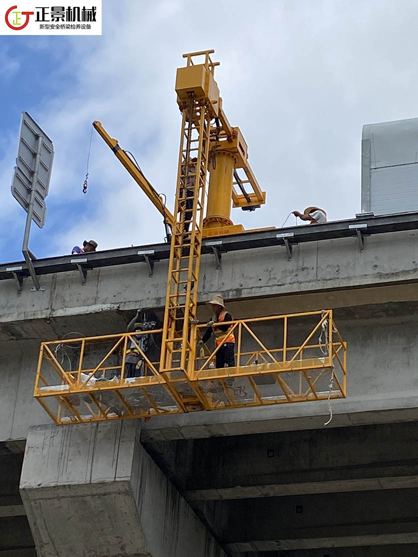 橋梁外側(cè)施工臺車